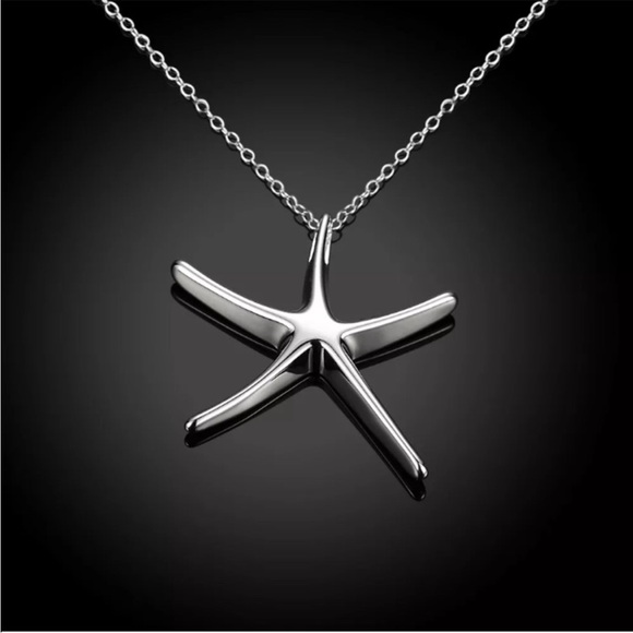 Jewelry - Elegant Silver Starfish Pendant Necklace